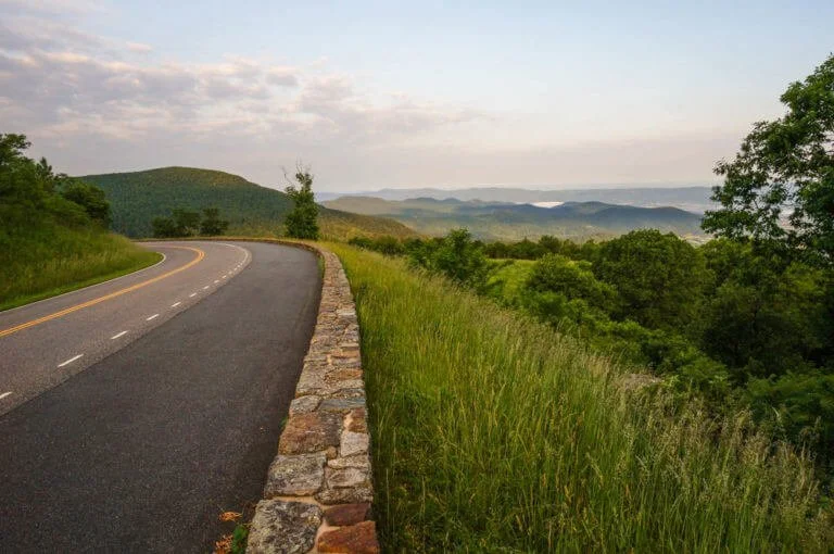 Skyline-Drive-in-Shenandoah-National-Park-768x510.jpeg