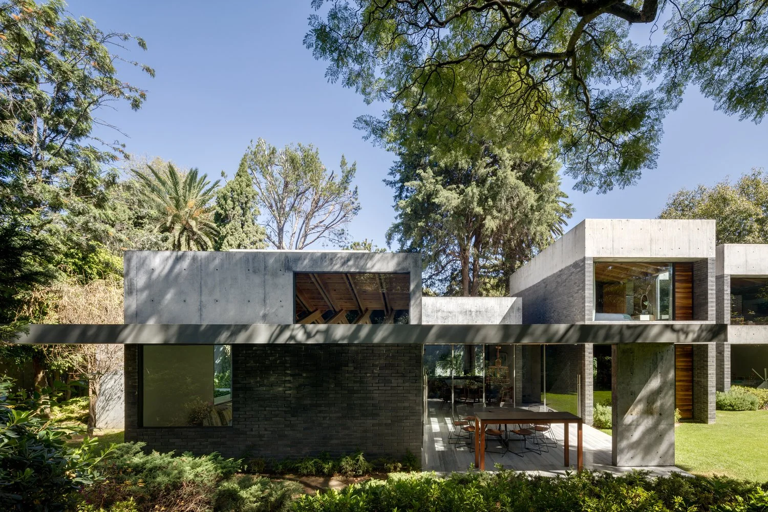 The Architects Bringing Indoor-Outdoor Living To New Levels